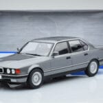 BMW Серия 7 E32 740i Сребрист MCG 1:18