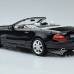 Mercedes SL500 R230 Черен Norev 1:18