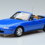 Mazda Mazda MX-5 NA Син Otto 1:18 1:18 Смола