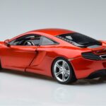 McLaren McLaren MP4-12C Kupe Sys Stig Top Gear Figurka Minichamps 1:18 1:18 Метал