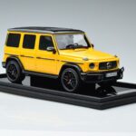 Mercedes Mercedes AMG G63 W463 Жълт MotorHelix 1:18 1:18 Смола
