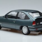 Opel Opel Kadett E GSi Син Металик Norev 1:18 1:18 Метал