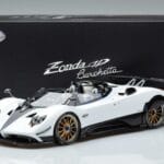 Pagani Pagani Zonda HP Barchetta Въглеродни Влакна Бял LCD 1:18 1:18 Метал