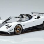 Pagani Pagani Zonda HP Barchetta Въглеродни Влакна Бял LCD 1:18 1:18 Метал