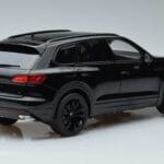 Volkswagen Volkswagen Touareg CR Черен FAW 1:18 1:18 Метал