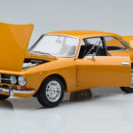 Alfa Romeo 1750 GTV Жълт Norev 1:18 - image 2 of 7