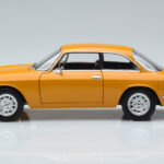 Alfa Romeo 1750 GTV Жълт Norev 1:18 - image 4 of 7