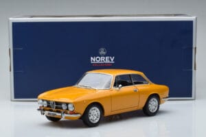 Alfa Romeo 1750 GTV Жълт Norev 1:18 187910 Метал — снимка 7 от 7