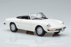 Alfa Romeo 2000 Spider Бял Norev 1:18 187882 Метал — снимка 5 от 7