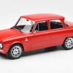 Alfa Romeo Giulia Nuova Super Червен Custom Wheels MCG 1:18