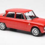 Alfa Romeo Giulia Nuova Super Червен Custom Wheels MCG 1:18 - image 4 of 6