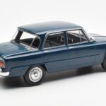 Alfa Romeo Giulia TI Петролно Синьо Norev 1:18 - image 2 of 6