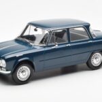 Alfa Romeo Giulia TI Петролно Синьо Norev 1:18