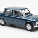 Alfa Romeo Giulia TI Петролно Синьо Norev 1:18 - image 4 of 6