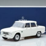 Alfa Romeo Giulia Ti Super Norev 1:18 187970 Метал - image 6 of 6