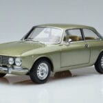 Alfa Romeo GTV 2000 Зелен Ограничено Издание Norev 1:18 187913 Метал