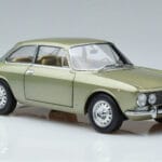 Alfa Romeo GTV 2000 Зелен Ограничено Издание Norev 1:18 187913 Метал - image 5 of 7