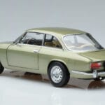 Alfa Romeo GTV 2000 Зелен Ограничено Издание Norev 1:18 187913 Метал - image 6 of 7