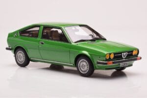 Alfa Romeo Alfasud Sprint Зелен Otto 1:18 OT1043 Смола — снимка 4 от 6