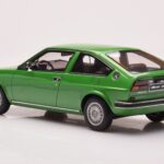 Alfa Romeo Alfasud Sprint Зелен Otto 1:18 - image 5 of 6