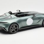 Aston Martin V12 Speedster Зелен Metallic GT Spirit 1:18 - image 2 of 6