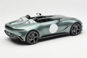Aston Martin V12 Speedster Зелен Metallic GT Spirit 1:18 GT906 Смола — снимка 2 от 6