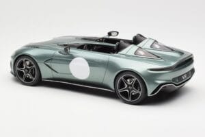 Aston Martin V12 Speedster Зелен Metallic GT Spirit 1:18 GT906 Смола — снимка 5 от 6
