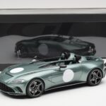 Aston Martin V12 Speedster Зелен Metallic GT Spirit 1:18 - image 6 of 6