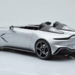 Aston Martin V12 Speedster Сребрист GT Spirit 1:18 - image 5 of 6