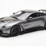 Aston Martin V12 Vantage Magnetic Сребърен GT Spirit 1:18