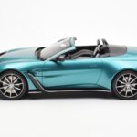 Aston Martin V12 Vantage Roadster Tayos Тюркоазен Зелен GT Spirit 1:18 - image 3 of 6