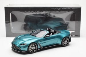 Aston Martin V12 Vantage Roadster Tayos Тюркоазен Зелен GT Spirit 1:18 GT445 Смола — снимка 6 от 6