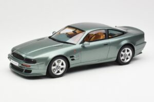 Aston Martin V8 Vantage Зелен GT Spirit 1:18