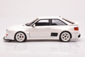 Audi 80 B4 Coupe RS2 Prior Design Бял Otto 1:18 OT913 Смола — снимка 3 от 6