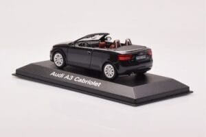 Audi A3 8P Кабриолет Черен Minichamps 1:43 5010803333 Метал — снимка 3 от 4