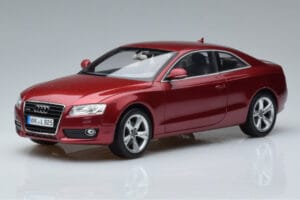 Audi A5 B8 Гранатено Червено Norev 1:18 188352 Метал