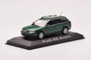 Audi A6 C5 Avant Зелен Minichamps 1:43 5010106213 Метал — снимка 2 от 4