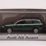 Audi A6 C5 Avant Зелен Minichamps 1:43 - image 4 of 4