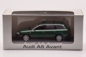Audi A6 C5 Avant Зелен Minichamps 1:43 5010106213 Метал — снимка 4 от 4