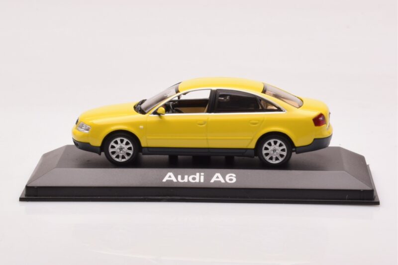 Audi A6 C5 Жълт Minichamps 1:43