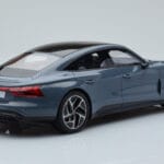 Audi E-Tron GT Сив GT Spirit 1:18 - image 2 of 6