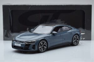 Audi E-Tron GT Сив GT Spirit 1:18 GT393 Смола — снимка 6 от 6