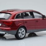 Audi Q7 4L Гранатово Червен Kyosho 1:18 - image 3 of 8
