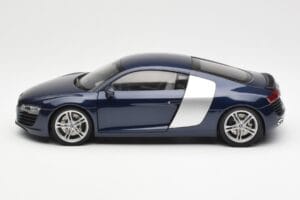 Audi R8 4.2 FSI V8 Син Kyosho 1:18 09213BL Метал — снимка 4 от 8