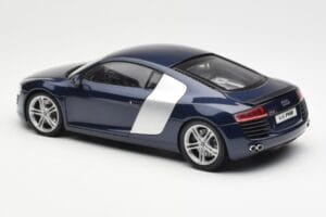 Audi R8 4.2 FSI V8 Син Kyosho 1:18 09213BL Метал — снимка 7 от 8