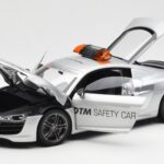 Audi R8 5.2 DTM Safety Car 2010 Kyosho 1:18 - image 2 of 8