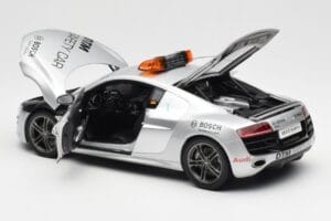Audi R8 5.2 DTM Safety Car 2010 Kyosho 1:18 09216DTM Метал — снимка 5 от 8