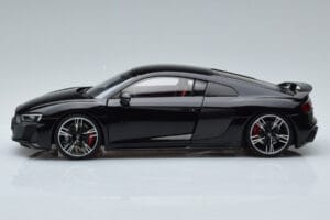 Audi R8 Performance Черен Kengfai 1:18 VAKF-0353 Метал — снимка 5 от 10
