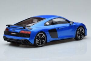 Audi R8 Performance Синьо Kengfai 1:18 VAKF-0355 Метал — снимка 3 от 10