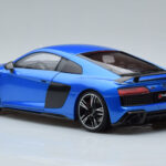 Audi R8 Performance Синьо Kengfai 1:18 - image 7 of 10